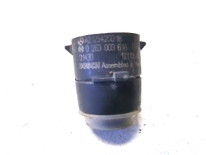 Mercedes Benz ML-Class 166 (2011–2015) PDC-Sensor vorne A2125420018 - 2