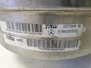 Mercedes Benz ML-Class 166 (2011–2015) Brake booster A1664300530L - 4