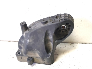 Mercedes Benz ML-Class 166 (2011–2015) Motorhalter A6422236204 - 4
