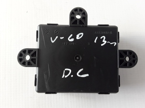  Rear side door control unit 