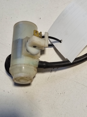 Mitsubishi Pajero IV (2006–2026) Front windshield washer pump - 2