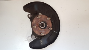Front wheel hub - 28373XA00A