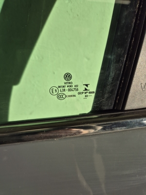 Volkswagen Taos I (2021–2026) Front door - 2