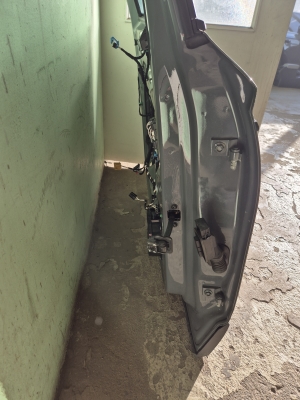 Volkswagen Taos I (2021–2026) Front door - 5