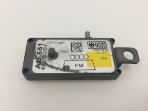Amplificateur audio de voiture - 4B5035225F