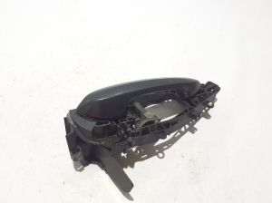 BMW X5 G05 (2018–2026) Front door external opening handle and its details - 2