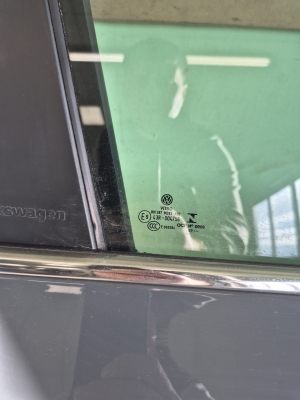 Volkswagen Taos I (2021–2026) Front door - 4