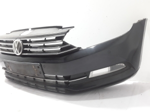 Volkswagen Passat B8 (2014–2023) Priekšējais bamperis 3G0807217 - 2