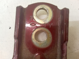 NISSAN X-Trail T30 (2001–2007) Rear side door lower hinge 1Y - 2