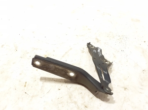 Volkswagen Passat B8 (2014–2023) Hood hinge 3G0823301 - 3