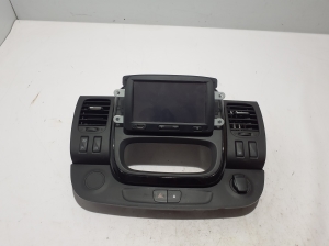 Radio (head unit) - 281158779R