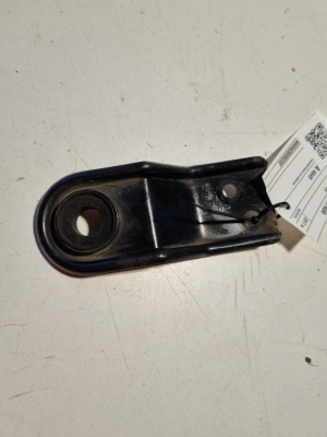 Mitsubishi Pajero IV (2006–2026) Radiator bracket MR126801 - 2