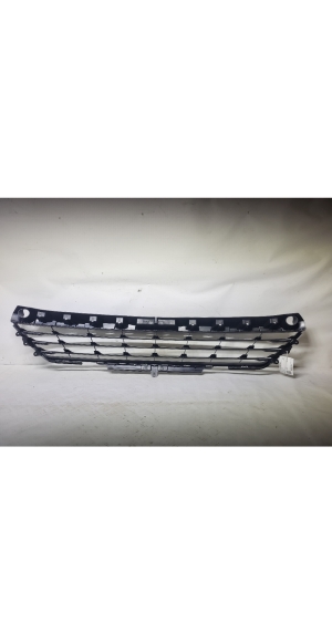 RENAULT Trafic III (2014–2022) Front bumper lower grille 622547116R - 2