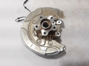 Rear wheel hub - 6876651
