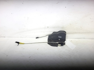 Front door lock - 51 21 7202143