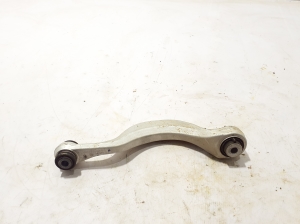 BMW X5 G05 (2018–2026) Tagumine õõtshoob 6878022 - 3