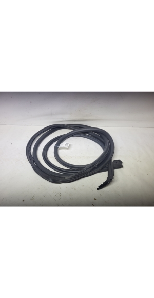 Tagumise küljeukse tihend uksel - SU001-A6029