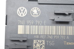 Skoda Yeti (2009–2017) Front door control unit 7N0959792E - 3