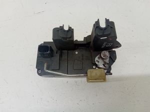 Opel Vectra C (2002–2008) Rear side door lock 24447346 - 4