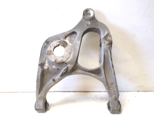 Rear control arm - 16605