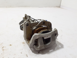 BMW X5 G05 (2018–2026) Tagumine pidurisadul 6891768 - 2