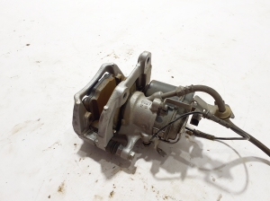 BMW X5 G05 (2018–2026) Tagumine pidurisadul 6891768 - 3