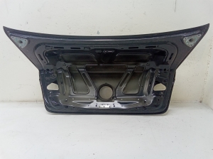 Volkswagen Passat B6 (2005–2010) Trunk lid 3C5827469B - 4