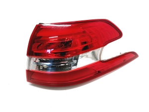 Peugeot 308 (2013–2021) Eckleuchte hinten 9678093880