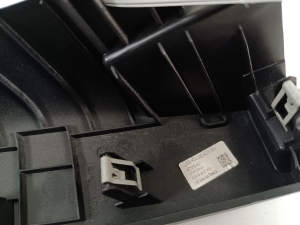Ford Mustang Mach-E Mach-E (2020–2026) Salongi muu osa LJ8BR04292A - 3
