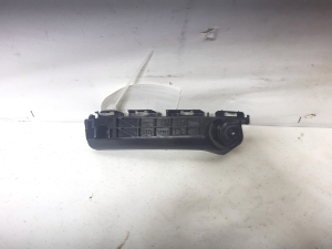 Cita priekšējā bampera detaļa - 52535-0D090
