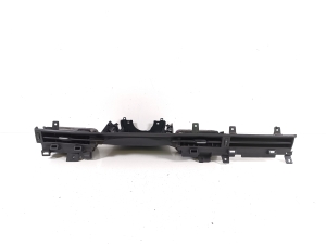   Salongi ventilatsioonirestid  - LJ8B19C696A 