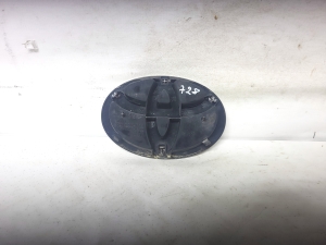 TOYOTA RAV 4 A4 (2012–2018) Emblem 75312-12320 - 2