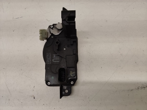 Opel Zafira B (2005–2014) Front door lock 13220369 - 3