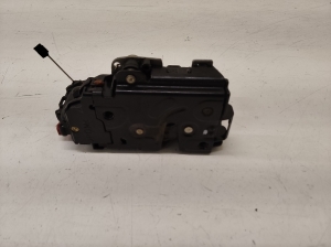 Rear side door lock - 7L0839016