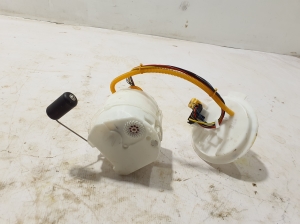 BMW X5 G05 (2018–2026) Kütusepump paagis 9468625 - 4