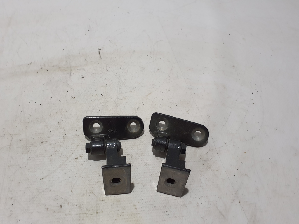 BMW X5 G05 (2018–2026) Esiukse ülemine hing 7333062 BMW X5 G05 (2018–2026) Esiukse ülemine hing 7333062