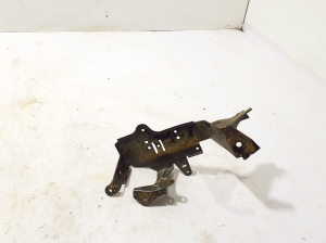   Other part under the hood  - 9495955 