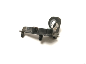 Jaguar XE (2015–2026) Front fender bracket GX7316290AD - 3