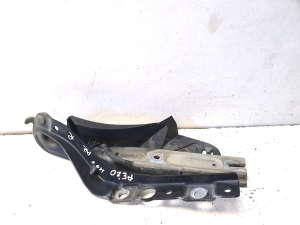 Hood hinge - 9640968780