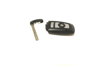   Remote key fob  - 8723588 