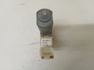 BMW 7 SERIJA E65 (2001–2008) Hinterer Seitentür-Fensterhebermotor 5WK1052 - 3