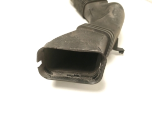 BMW 5 SERIES F10 (2010–2017) Õhu sisselaske voolik 8513454 - 3