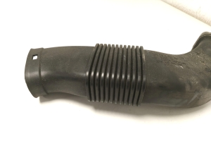 BMW 5 SERIES F10 (2010–2017) Õhu sisselaske voolik 8513454 - 5