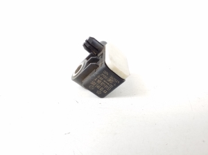 Mercedes Benz B-Class 246 (2011–2017) Airbag sensor A1668210151 - 3
