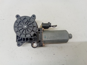 Front door window regulator motor - 83810209