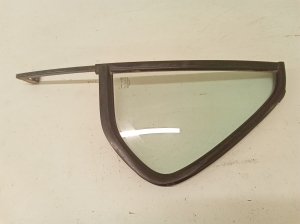 Rear door quarter glass - 43R00082