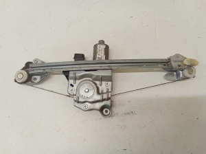 Opel Astra H (2004–2010) Aizmugurējo sānu durvju logu pacēlājs un tā detaļas 13100424 - 2