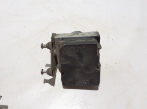 Mercedes Benz Vito W639 (2003–2014) ABS unit A0084315412 - 4