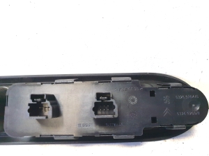 Peugeot 407 (2004–2010) Esiukse klaaslüliti 532697045 - 2
