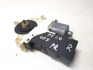 Front door window regulator motor - 1137328403